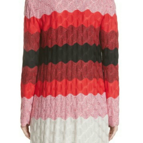 St. John Collection Ombre Waves Knit Cardigan - Picture 3 of 3